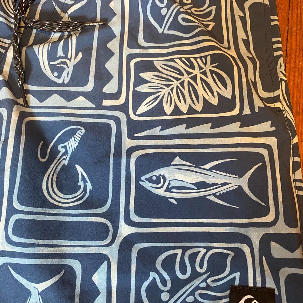 Mens Quicksilver Swim Shorts - Picture 2 of 6